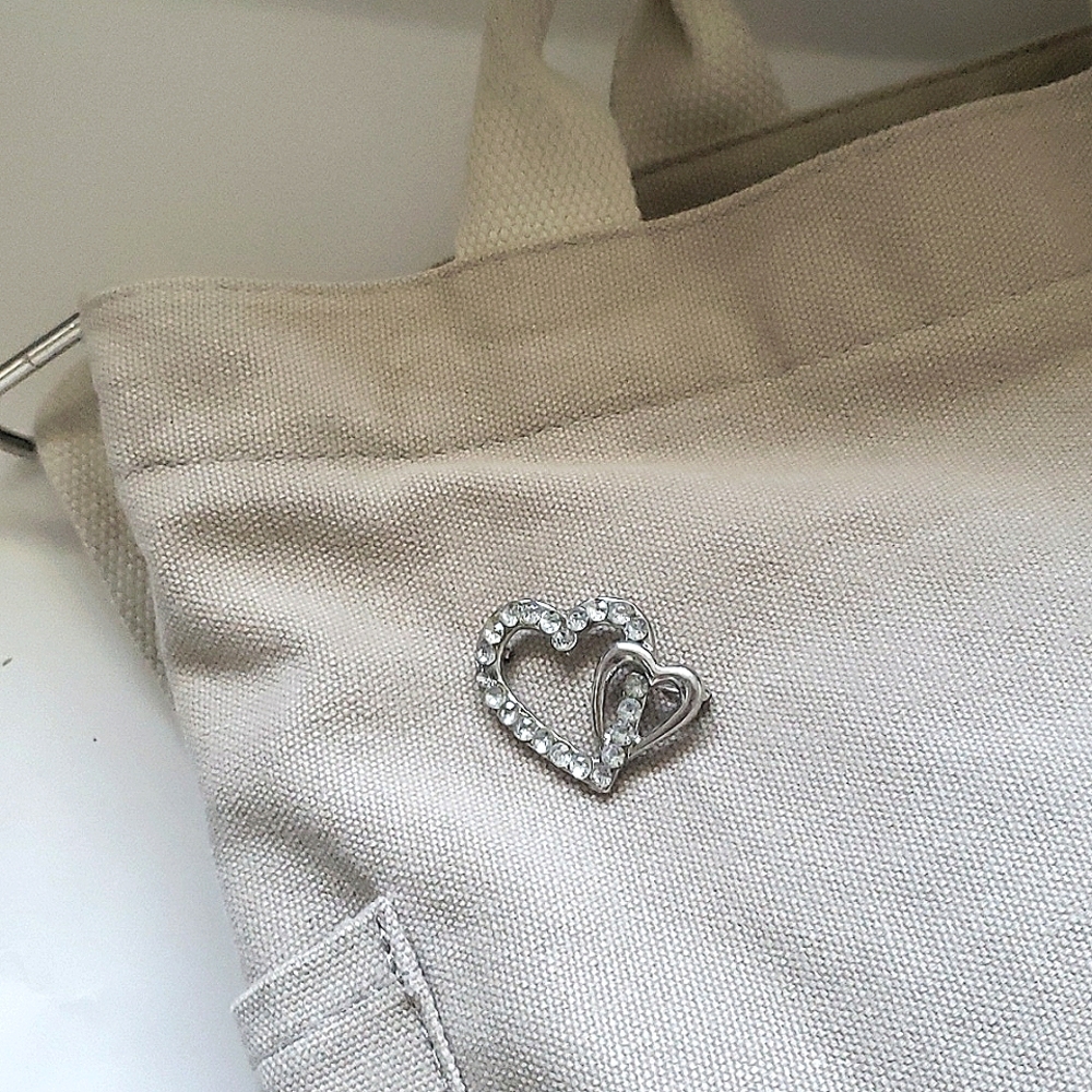 Mother/daughter diamond heart brooch
